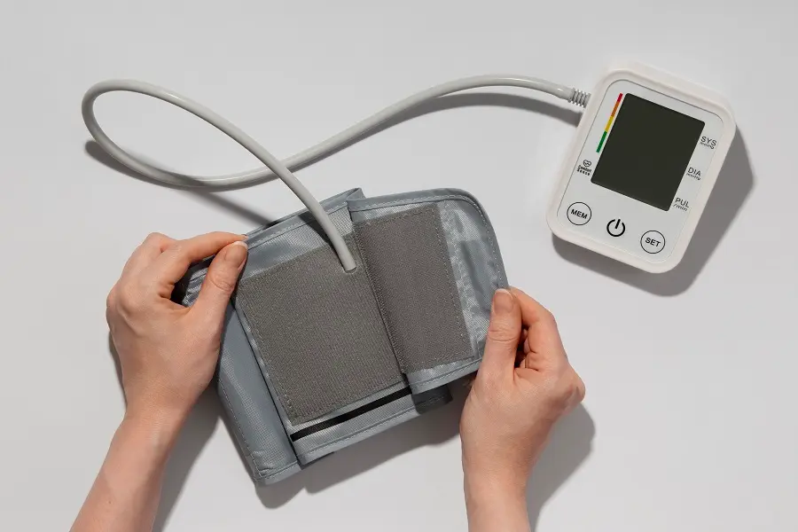 Does Drinking Water Lower Blood Pressure? The Honest Science does drinking water lower blood pressure